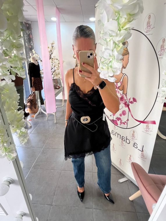 VESTIDO LENCERO